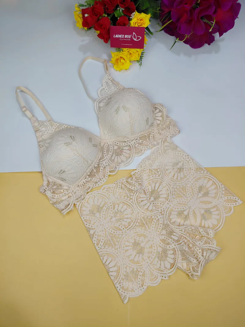 Color: Cream, Size: 32